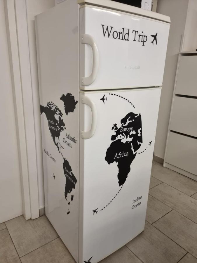 La Tana Del Viaggiatore, Parcheggio Gratuito Nápoles Exterior foto